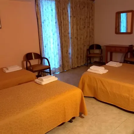 Hotel Vintage Mercedes 3*