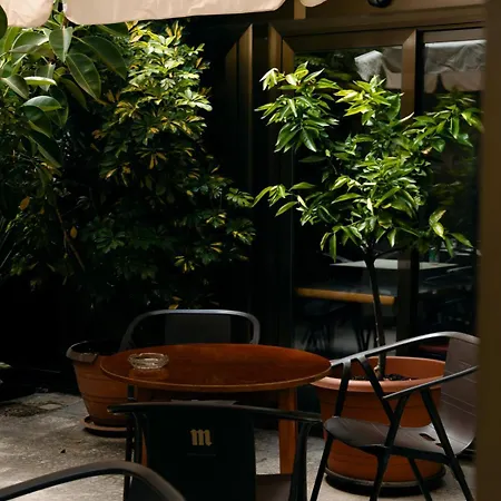 Vintage Mercedes Hotel