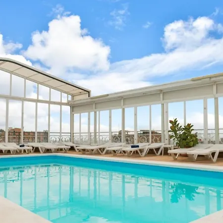 Vintage Mercedes Готель Льорет-де-Мар