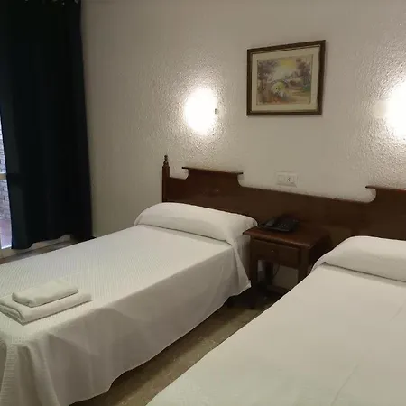 Vintage Mercedes Hotel Lloret de Mar