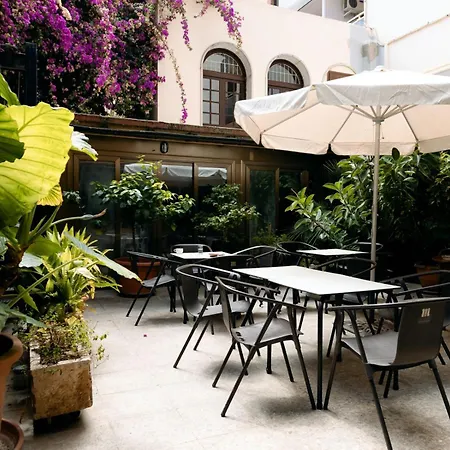 酒店 Vintage Mercedes