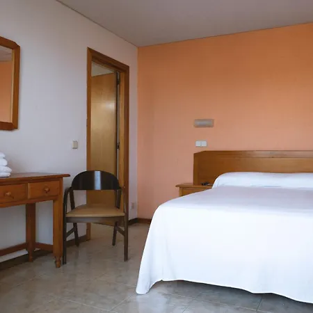 Vintage Mercedes 滨海略雷特