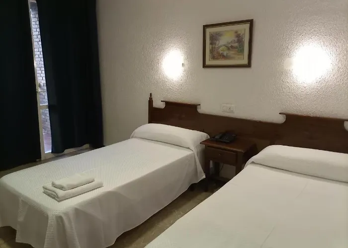 Vintage Mercedes Hotel Lloret de Mar