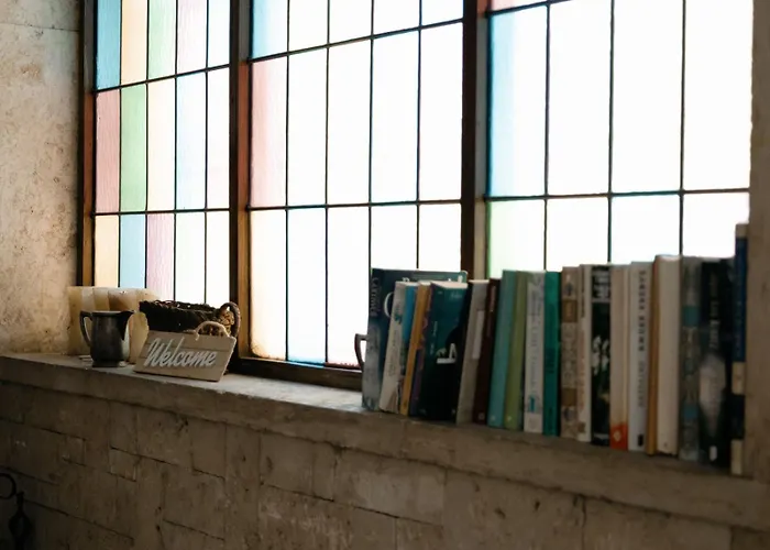 Vintage Mercedes Hotel 3*