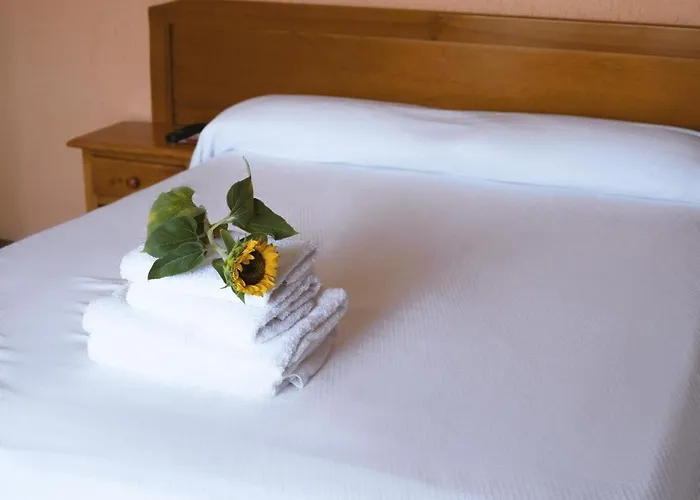 Vintage Mercedes Hotel 3*