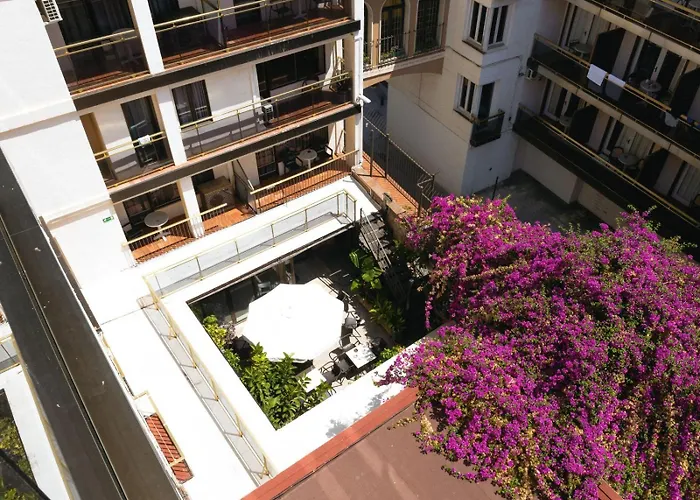 Hotel Vintage Mercedes 3*